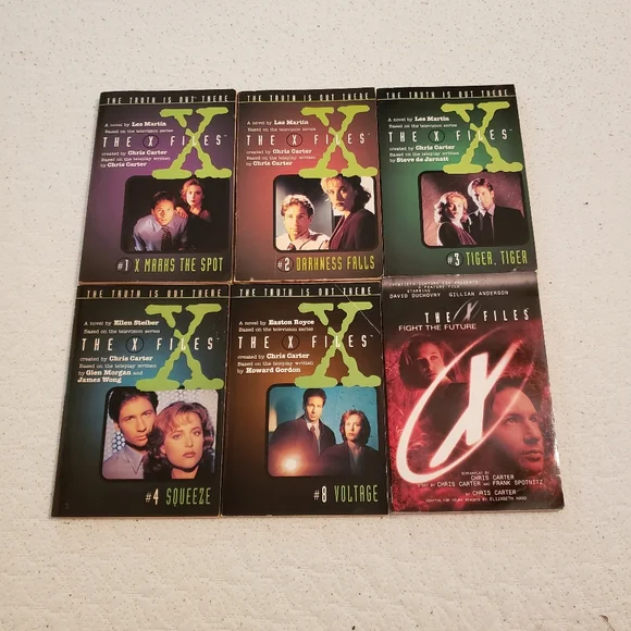 👽 X-Files Chapter Books 👽 - Picture 1 of 14